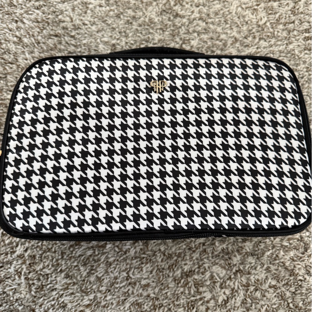 Black and White Toiletry/Makeup Bag
